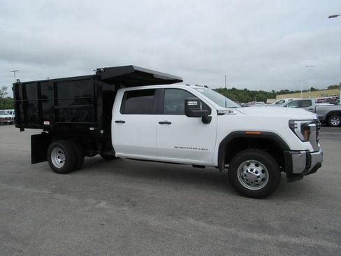 New 2025 GMC Sierra 3500 Pro w/ Convenience Package image 5