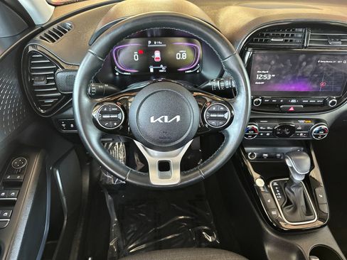 Certified 2023 Kia Soul EX FWD image 18
