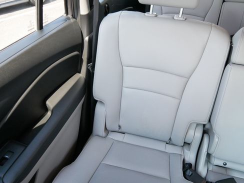 Used 2018 Honda Pilot EX-L image 12