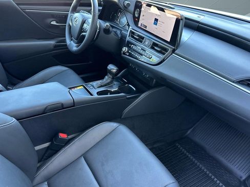 Used 2025 Lexus ES 300h ES 300h image 33