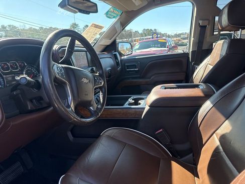 Used 2017 Chevrolet Silverado 1500 High Country image 11