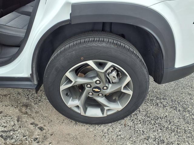 Used 2025 Chevrolet Trax LT FWD image 45