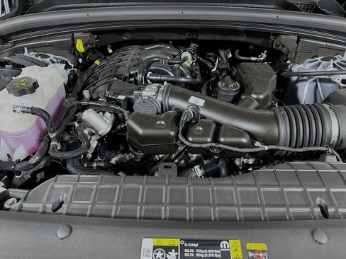 New 2025 Jeep Grand Cherokee L Limited w/ Luxury Tech Group II image 22