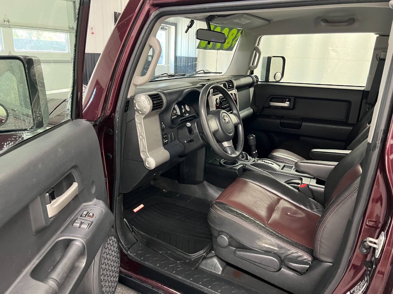Used 2007 Toyota FJ Cruiser 4WD w/ Convenience Pkg image 7