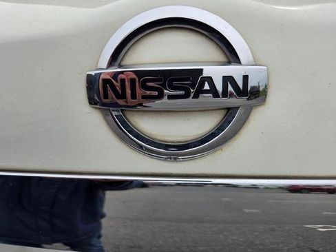 Used 2018 Nissan Pathfinder SV AWD/4WD image 24
