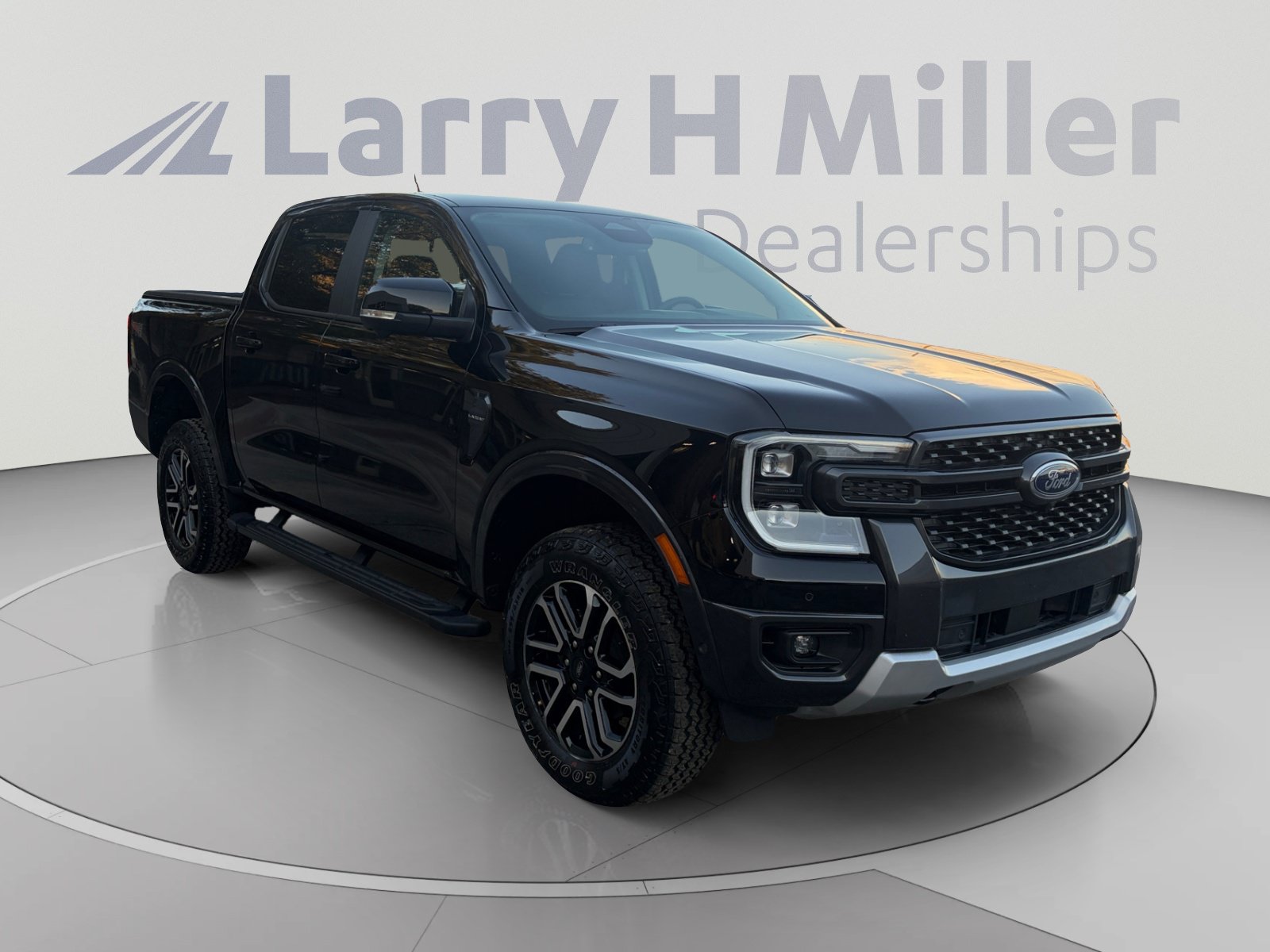 Used 2024 Ford Ranger Lariat w/ FX4 Off-Road Package AWD/4WD image 7