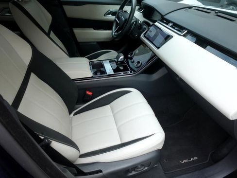 Used 2021 Land Rover Range Rover Velar R-Dynamic S image 9