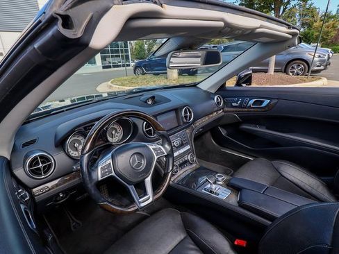 Used 2013 Mercedes-Benz SL 550 image 27