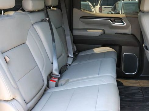 Used 2024 GMC Sierra 1500 SLT w/ SLT Premium Plus Package AWD/4WD image 21