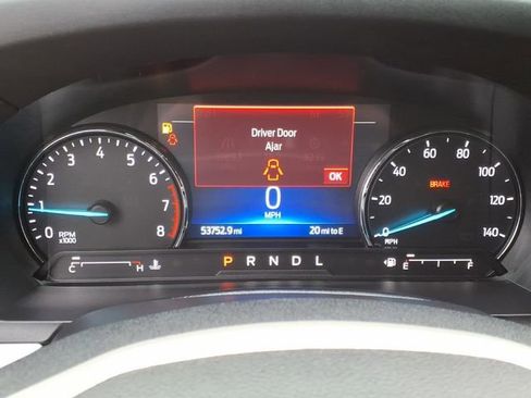 Used 2022 Ford Explorer XLT w/ Equipment Group 202A AWD/4WD image 30