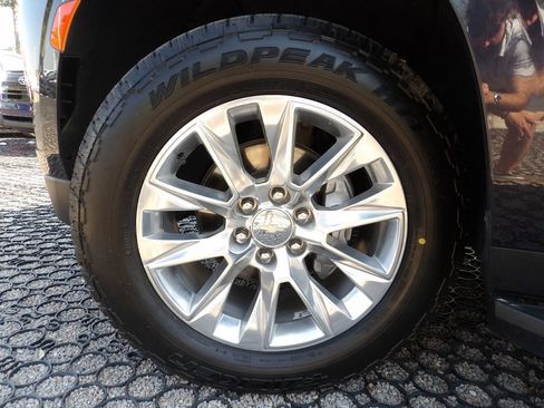 Used 2023 Chevrolet Tahoe Premier w/ Max Trailering Package AWD/4WD image 31