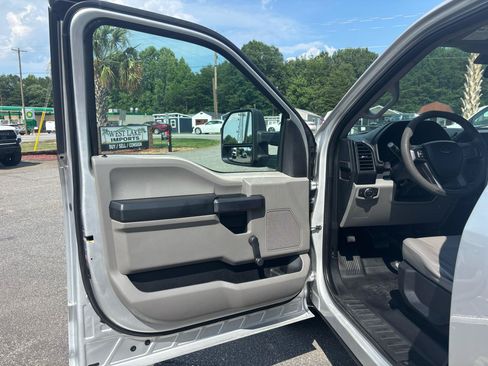 Used 2016 Ford F150 XL w/ Heavy-Duty Payload Package RWD image 30