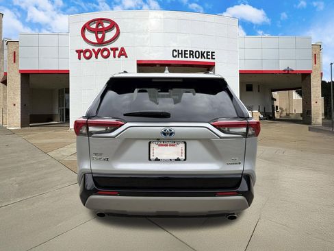 Used 2024 Toyota RAV4 SE AWD/4WD image 6