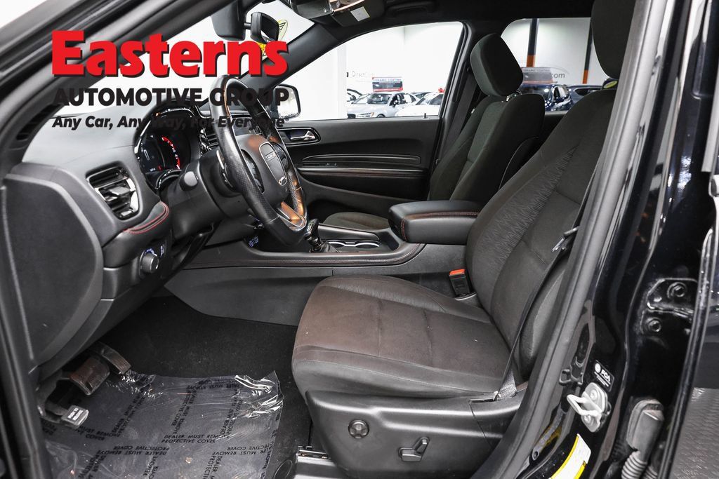 Used 2025 Dodge Durango GT RWD image 14