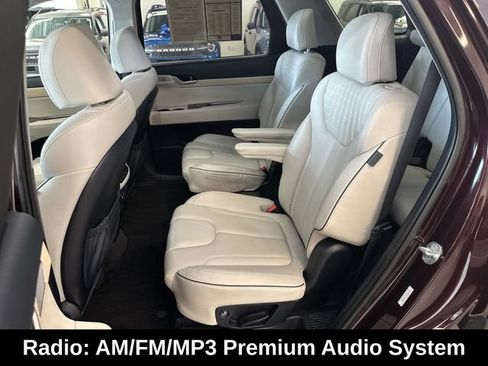 Used 2023 Hyundai Palisade Limited AWD/4WD image 6