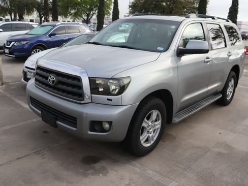 Used 2008 Toyota Sequoia SR5 image 4