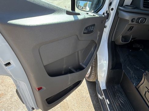 Used 2024 Ford Transit 350 XLT image 14