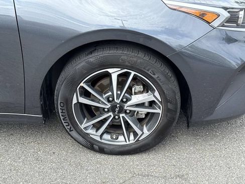 Used 2023 Kia Forte LXS FWD image 7