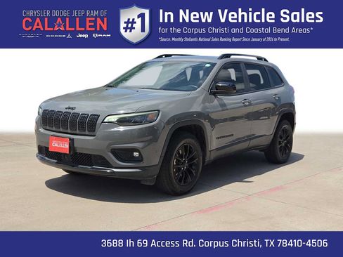 Used 2023 Jeep Cherokee Altitude Lux AWD/4WD image 1