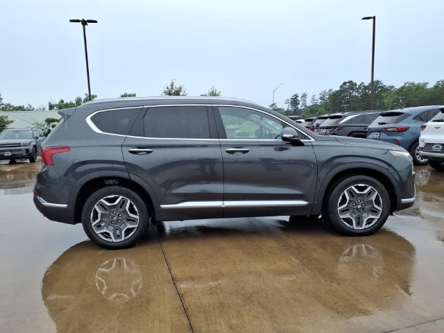 Used 2022 Hyundai Santa Fe Limited w/ Cargo Package FWD image 2