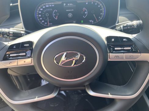 Used 2024 Hyundai Santa Cruz SEL image 17