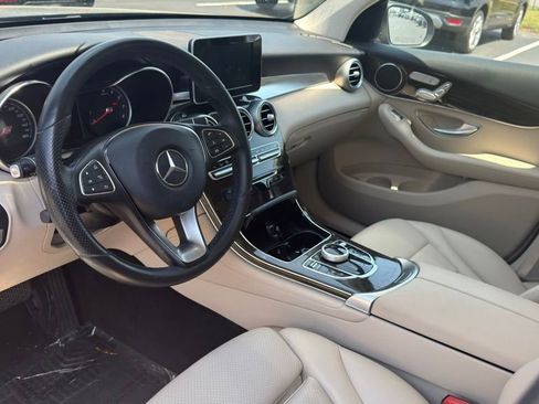Used 2018 Mercedes-Benz GLC 300 4MATIC image 8