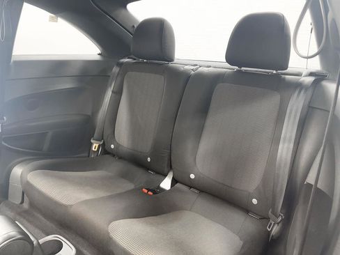 Used 2014 Volkswagen Beetle 2.5 image 5