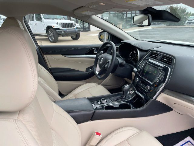 Used 2020 Nissan Maxima 3.5 SV w/ Floor Mat Group FWD image 18