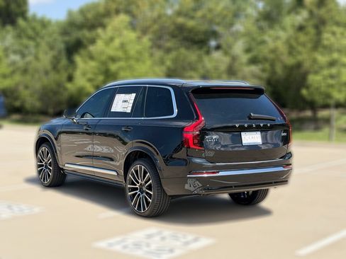 New 2026 Volvo XC90 B5 Plus w/ Protection Package Premier AWD/4WD image 5
