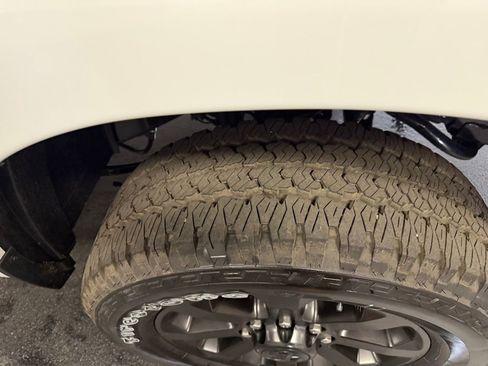New 2026 RAM 3500 Laramie AWD/4WD image 10