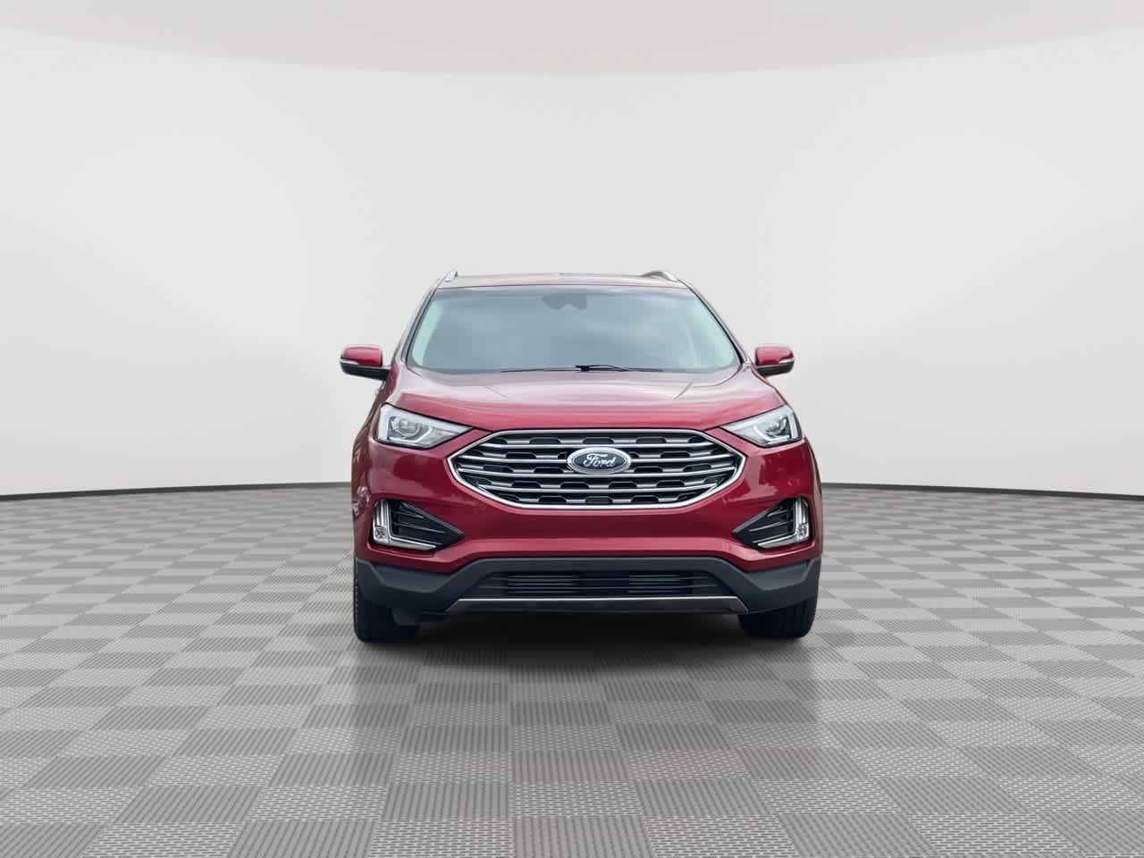 Used 2019 Ford Edge SEL w/ Equipment Group 201A AWD/4WD image 3