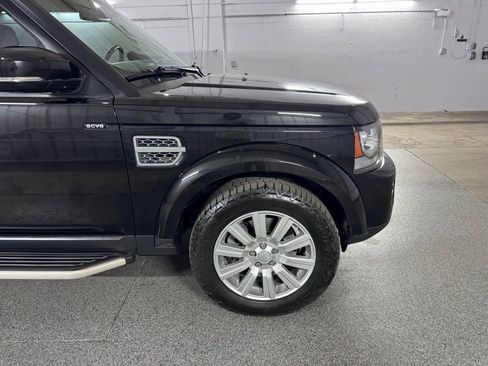 Used 2016 Land Rover LR4 AWD/4WD image 6