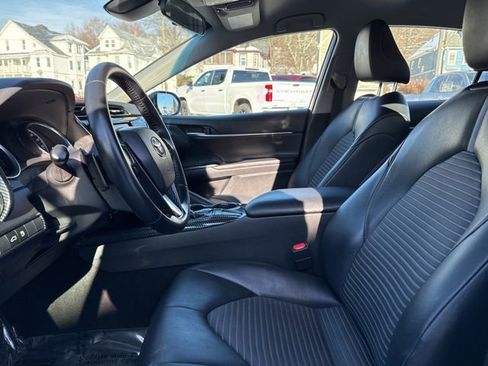 Certified 2018 Toyota Camry SE image 19