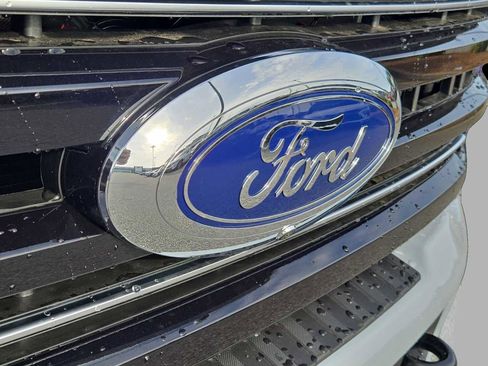 New 2026 Ford F250 Platinum AWD/4WD image 17