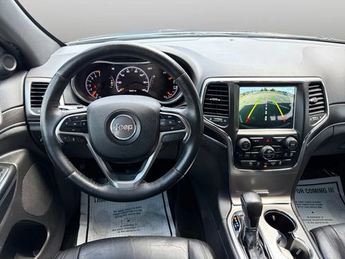 Used 2018 Jeep Grand Cherokee Limited AWD/4WD image 26