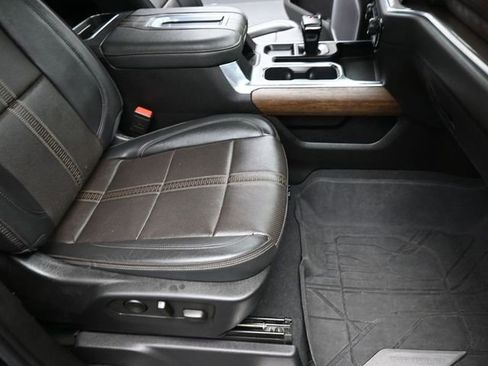 Used 2022 Chevrolet Silverado 1500 High Country w/ High Country Premium Package image 26