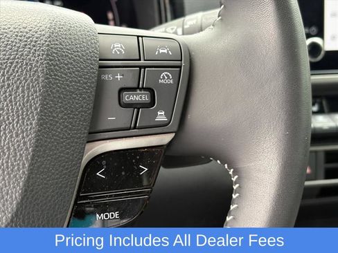 Used 2025 Toyota Camry SE w/ Convenience Package AWD/4WD image 24