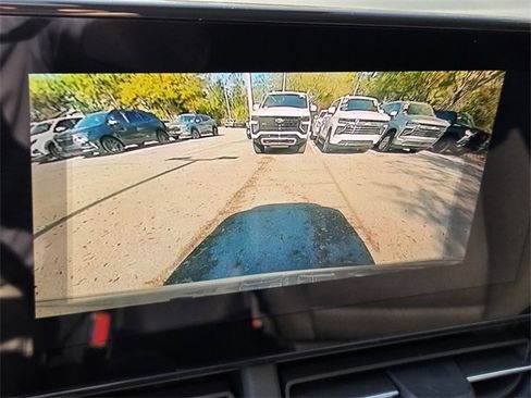 Certified 2025 Chevrolet Trax LT w/ LT Convenience Package image 32