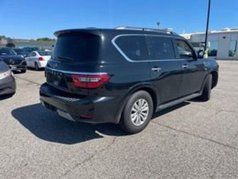 Used 2021 Nissan Armada SV RWD image 5
