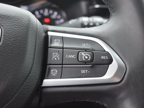 Used 2025 Jeep Compass Limited AWD/4WD image 22