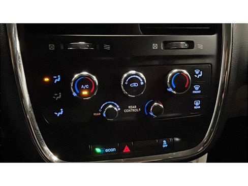 Used 2013 Dodge Grand Caravan SE FWD image 14