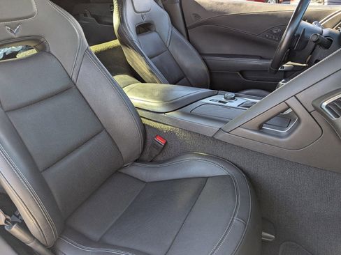 Used 2016 Chevrolet Corvette Z06 w/ 3LZ Preferred Equipment Group image 11