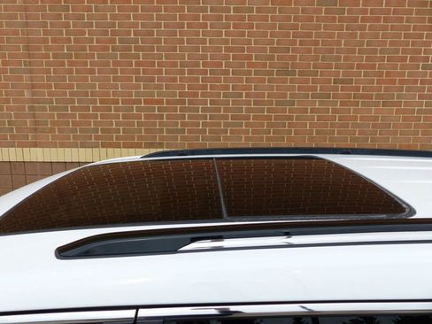 Used 2022 Jeep Grand Cherokee L Overland image 16