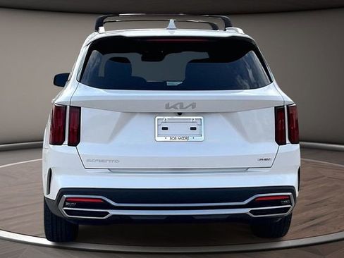 Used 2023 Kia Sorento SX Prestige image 4