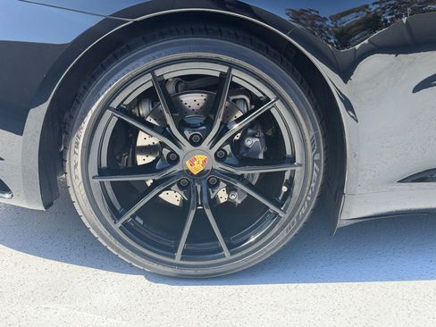 Certified 2018 Porsche 911 Carrera RWD image 17