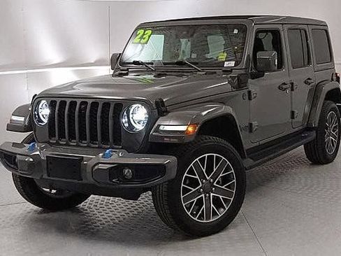 Used 2023 Jeep Wrangler Unlimited Sahara AWD/4WD image 6