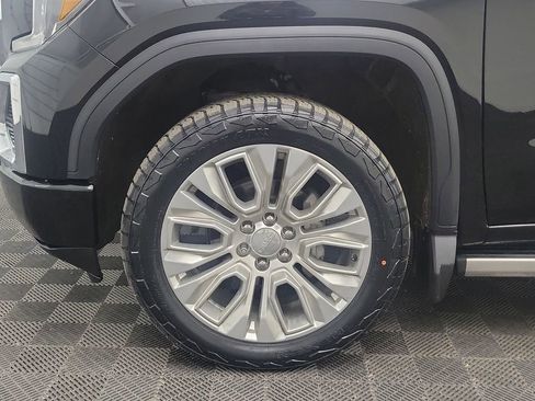 Used 2022 GMC Sierra 1500 Denali w/ Denali Reserve Package image 11