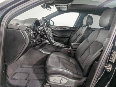 Used 2019 Porsche Macan AWD/4WD image 13