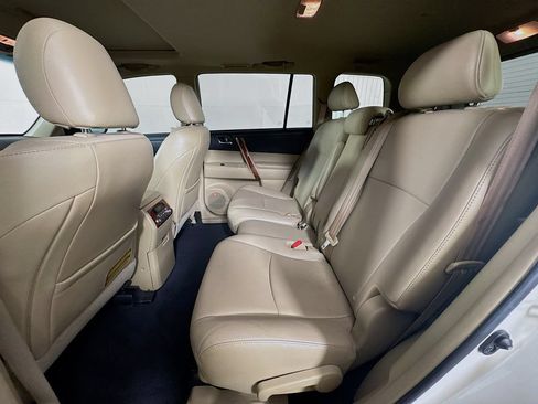 Used 2013 Toyota Highlander Limited FWD image 30