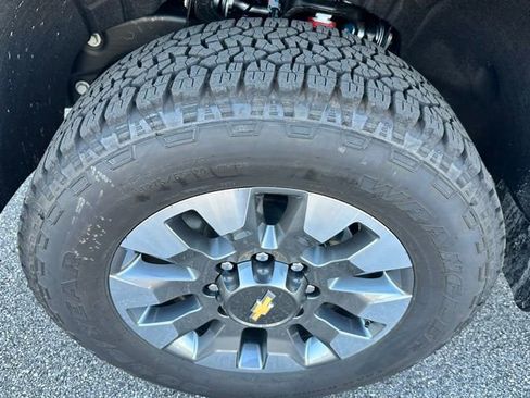 New 2026 Chevrolet Silverado 2500 LT image 24